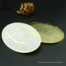 Benutzerdefinierte harte Emaille Promotion Geschenk Gold Oval Pin Metall Abzeichen mit Magnet